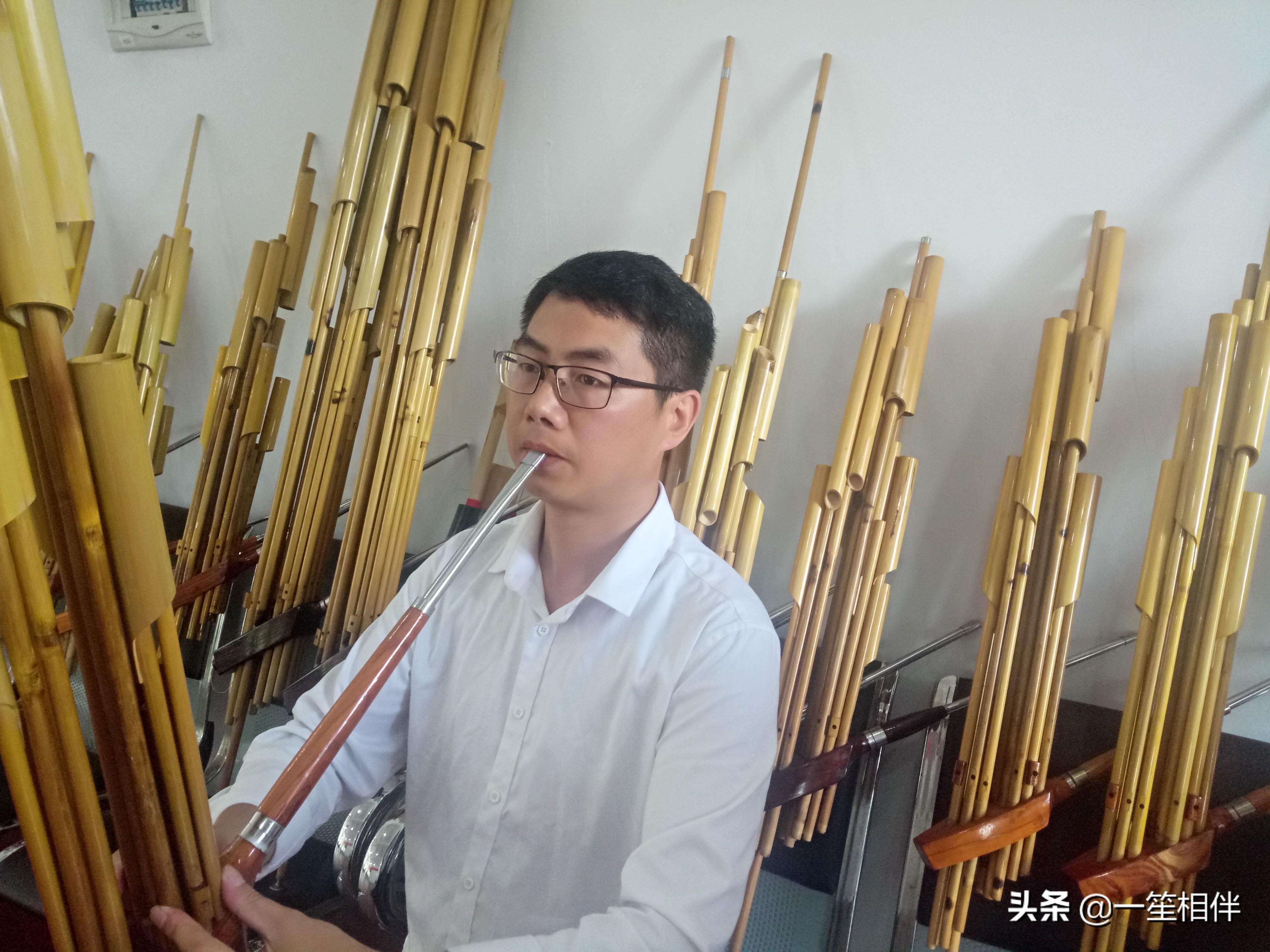 十六管芦笙演奏的方法和技巧（三）